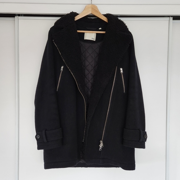 Aritzia Wool Coat - Picture 1 of 8